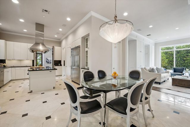 2102 Mcclendon Street, Houston, TX 77030