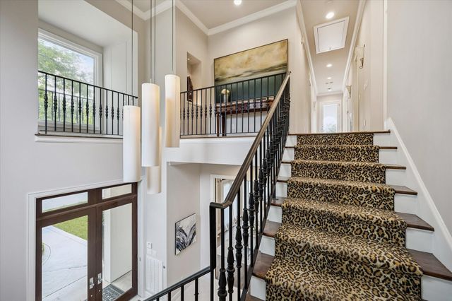 2102 Mcclendon Street, Houston, TX 77030