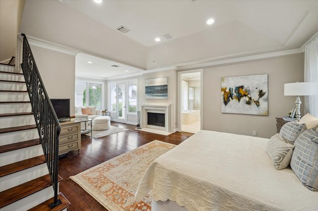 2102 Mcclendon Street, Houston, TX 77030