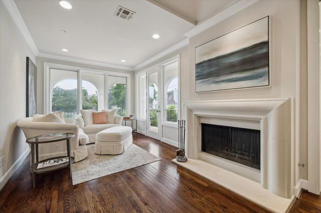 2102 Mcclendon Street, Houston, TX 77030