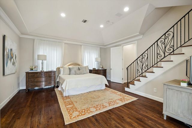 2102 Mcclendon Street, Houston, TX 77030