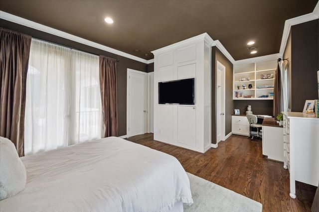 2102 Mcclendon Street, Houston, TX 77030