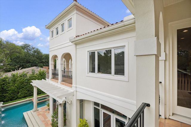 2102 Mcclendon Street, Houston, TX 77030