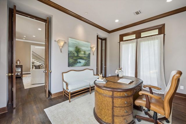 2102 Mcclendon Street, Houston, TX 77030