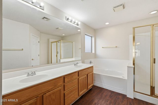 6782 W ROWEL Road, Peoria, AZ 85383