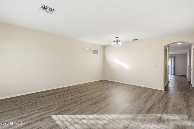 6782 W ROWEL Road, Peoria, AZ 85383