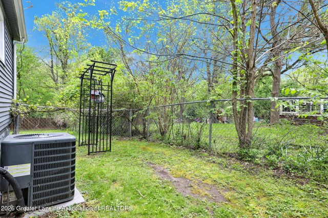6352 Porter Avenue, East Lansing, MI 48823