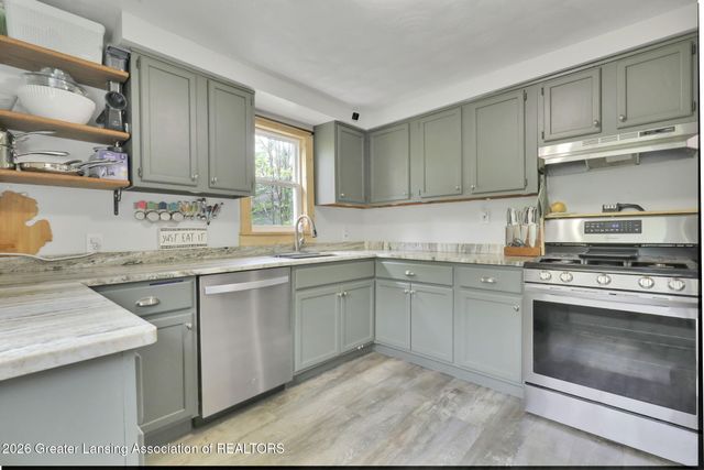 6352 Porter Avenue, East Lansing, MI 48823