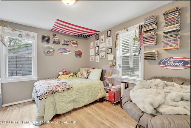 6352 Porter Avenue, East Lansing, MI 48823