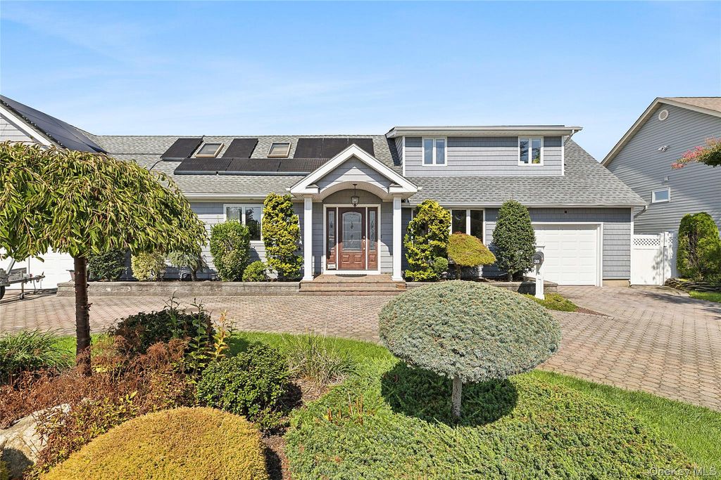 39 Jackson Place, Massapequa, NY 11758 — photo 2