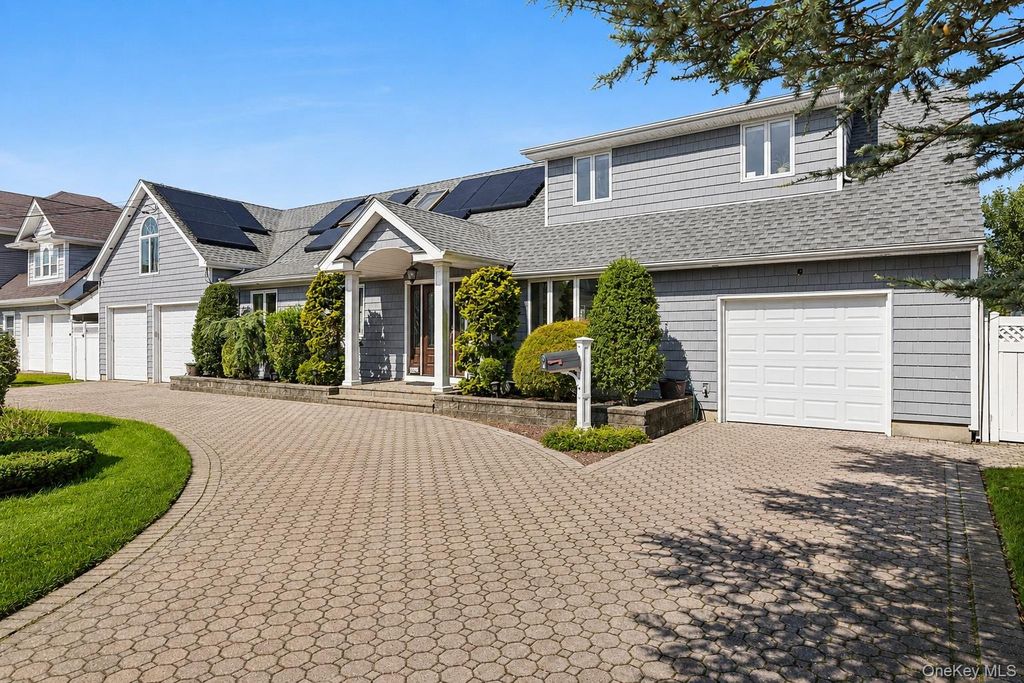 39 Jackson Place, Massapequa, NY 11758 — photo 3