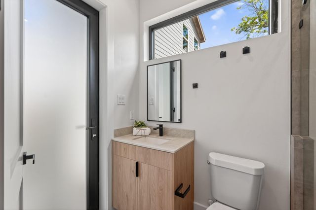 6824 Sidney Street B, Houston, TX 77021
