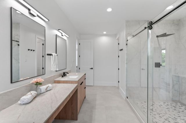 6824 Sidney Street B, Houston, TX 77021