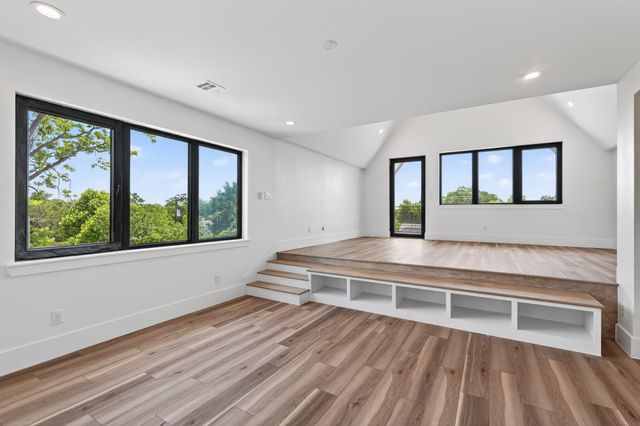 6824 Sidney Street B, Houston, TX 77021