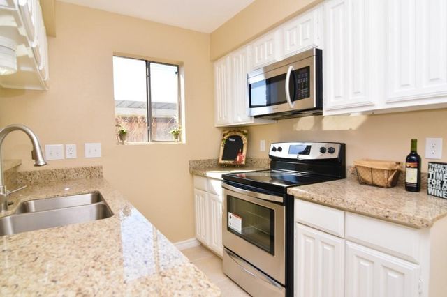 2120 Wilcrest Drive 113, Houston, TX 77042