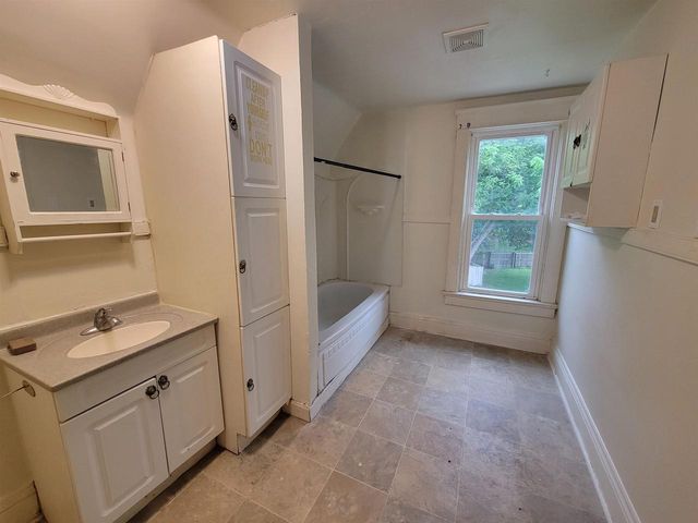 616 Milton Avenue, Janesville, WI 53548