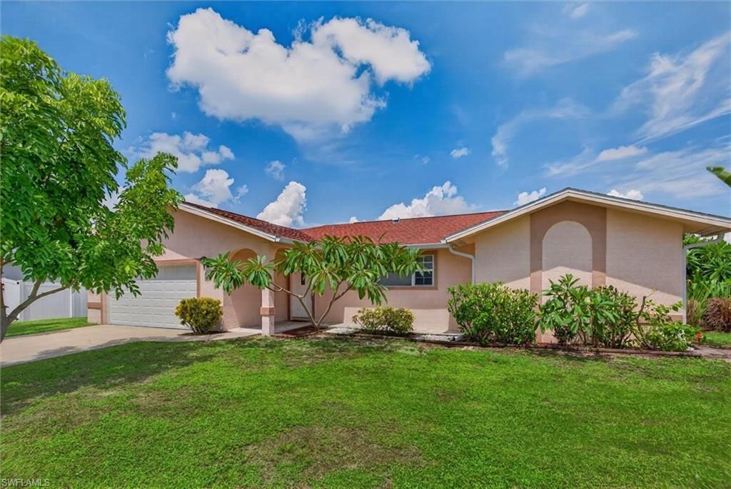 305 SE 27th TER, CAPE CORAL, FL 33904 — photo 2