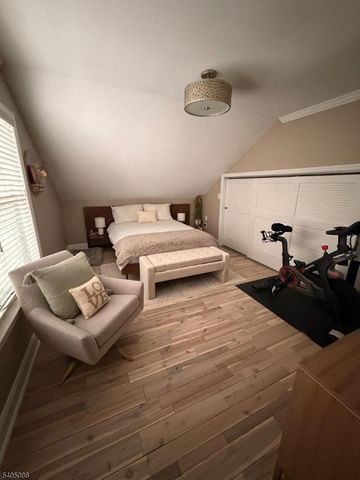 252 Crescenzi Ct, West Orange Twp., NJ 07052