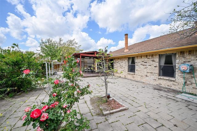 14431 Royal Hill Drive, Houston, TX 77083