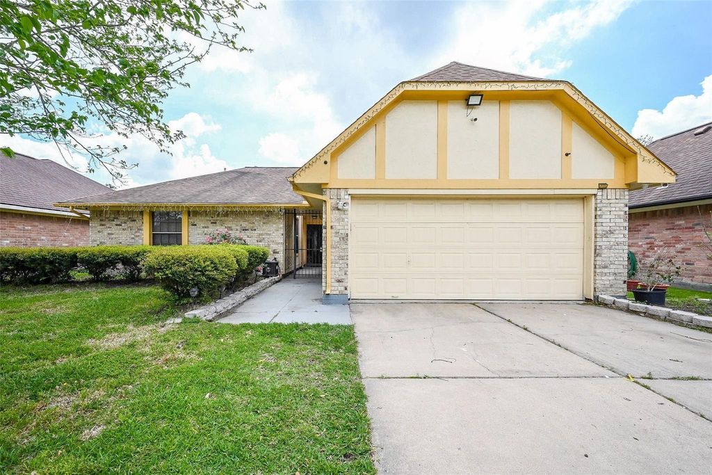 14431 Royal Hill Drive, Houston, TX 77083