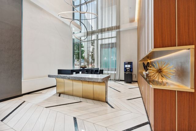 135 Seaport Blvd UNIT 818, Boston, MA 02210