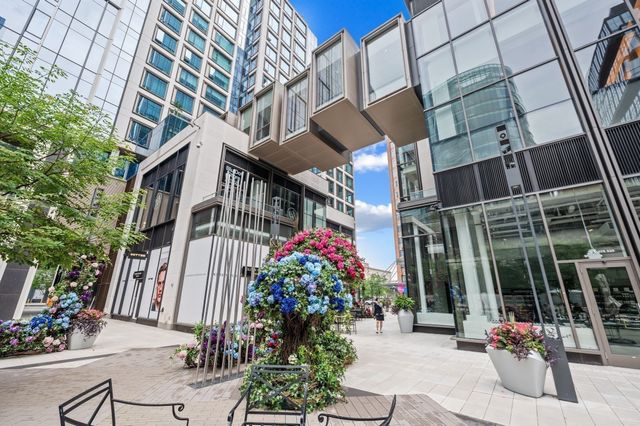 135 Seaport Blvd UNIT 818, Boston, MA 02210