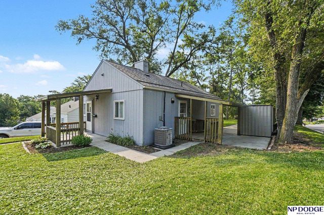 6795 Seward Street, Omaha, NE 68104