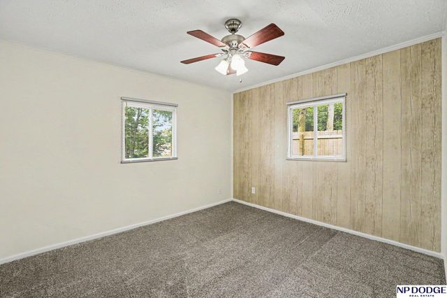 6795 Seward Street, Omaha, NE 68104