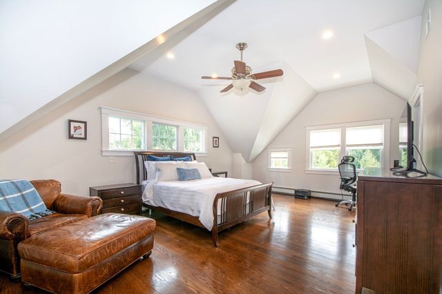 22 Spring St, Cohasset, MA 02025