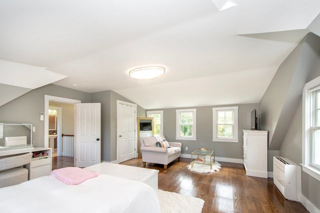 22 Spring St, Cohasset, MA 02025