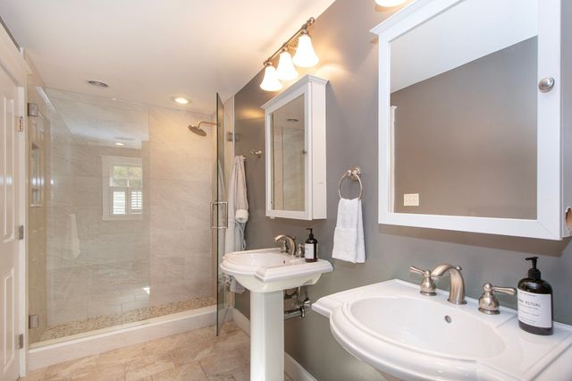 22 Spring St, Cohasset, MA 02025
