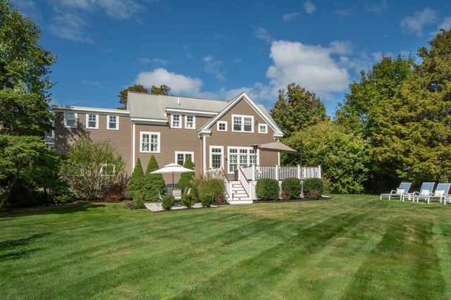 22 Spring St, Cohasset, MA 02025
