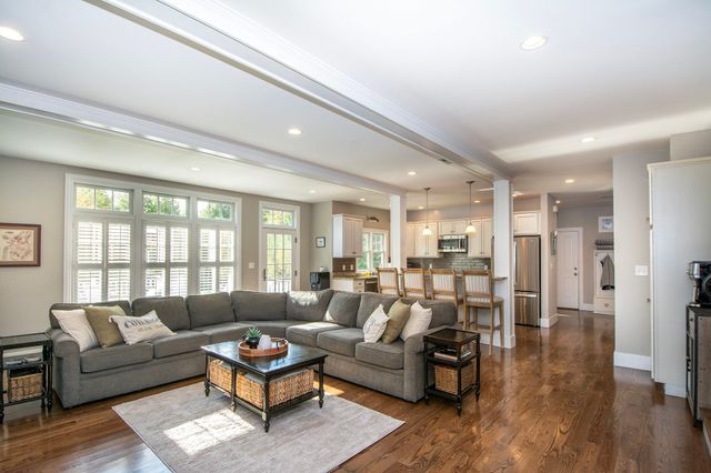 22 Spring St, Cohasset, MA 02025