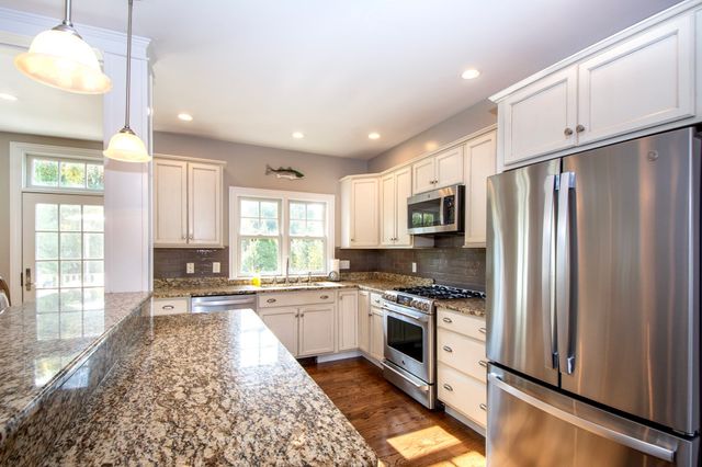 22 Spring St, Cohasset, MA 02025