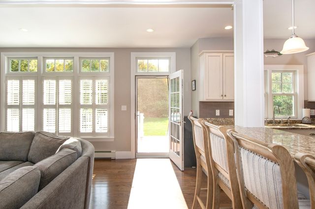 22 Spring St, Cohasset, MA 02025