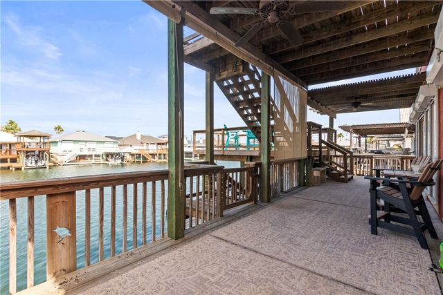 15317 Bowsprit Ct, Corpus Christi, TX 78418