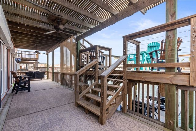 15317 Bowsprit Ct, Corpus Christi, TX 78418