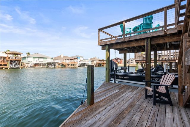 15317 Bowsprit Ct, Corpus Christi, TX 78418