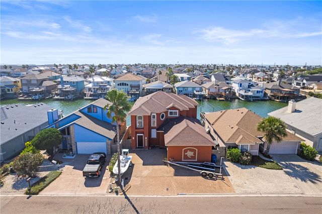 15317 Bowsprit Ct, Corpus Christi, TX 78418