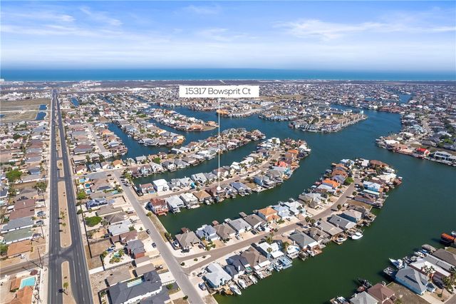 15317 Bowsprit Ct, Corpus Christi, TX 78418