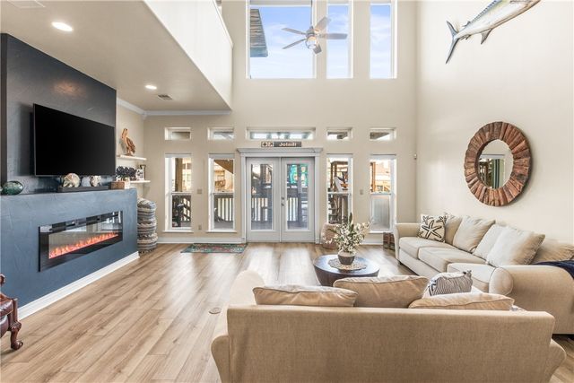 15317 Bowsprit Ct, Corpus Christi, TX 78418