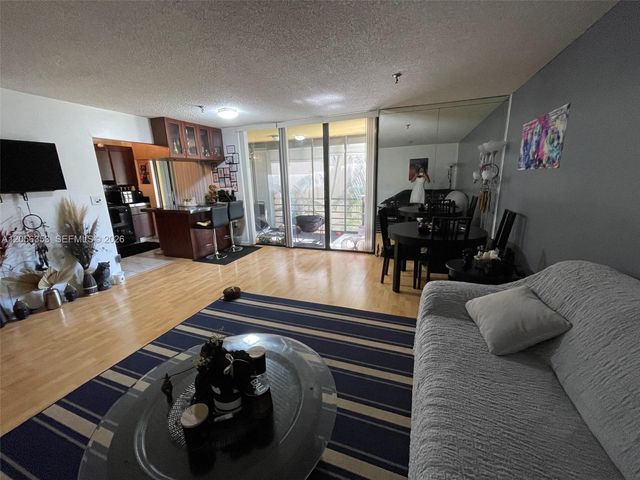 671 NE 195th St 207-E, Miami, FL 33179