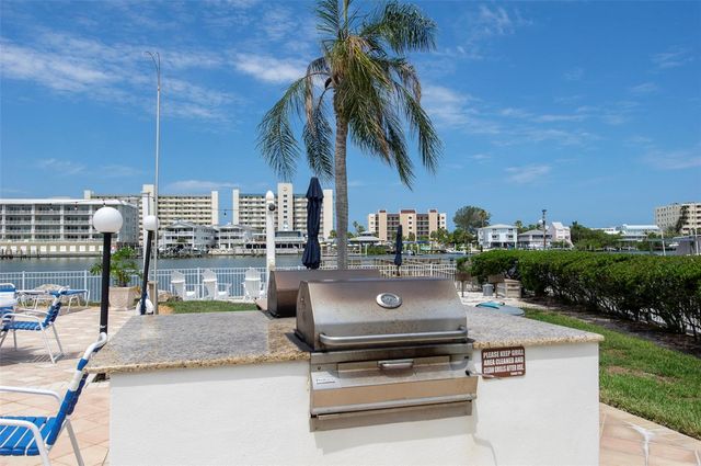 10152 REGAL DRIVE, Largo, FL 33774