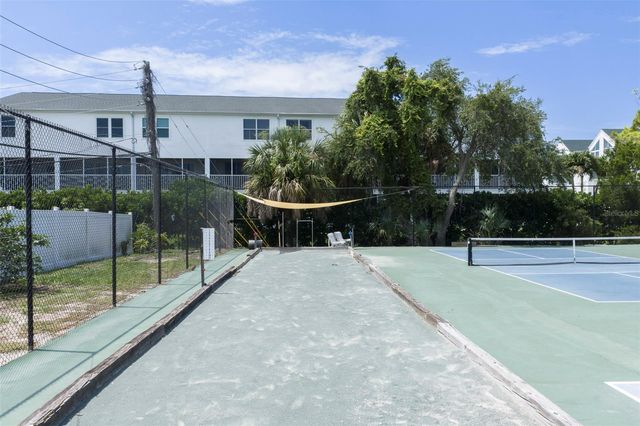 10152 REGAL DRIVE, Largo, FL 33774