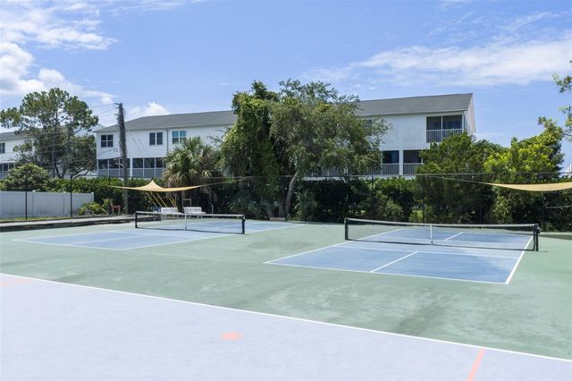 10152 REGAL DRIVE, Largo, FL 33774