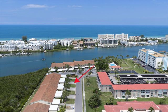 10152 REGAL DRIVE, Largo, FL 33774