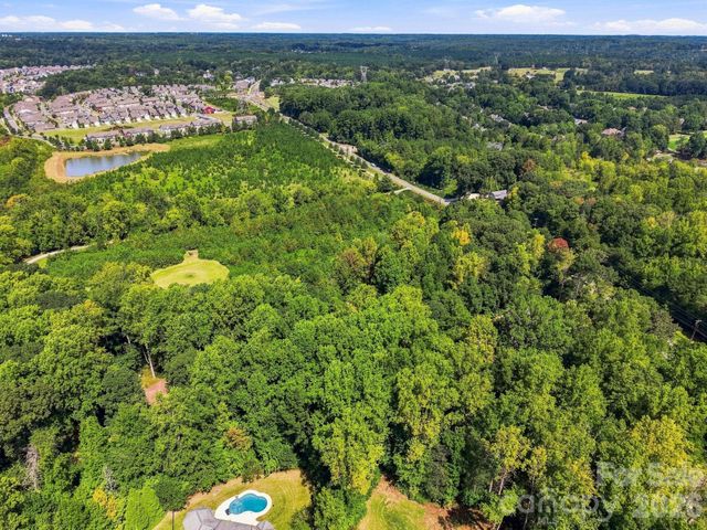 19317 Davidson Concord Road, Davidson, NC 28036