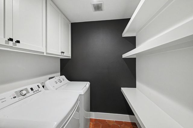 6735 Grovewood Lane, Houston, TX 77008