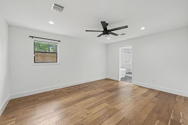 6735 Grovewood Lane, Houston, TX 77008