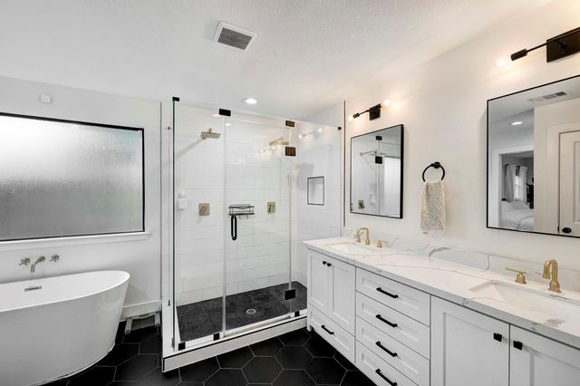 6735 Grovewood Lane, Houston, TX 77008